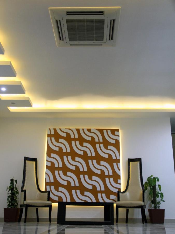 Hotel The Marque Mathura Ngoại thất bức ảnh