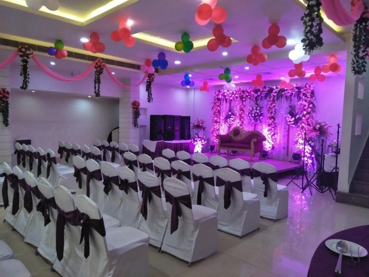 Hotel The Marque Mathura Ngoại thất bức ảnh